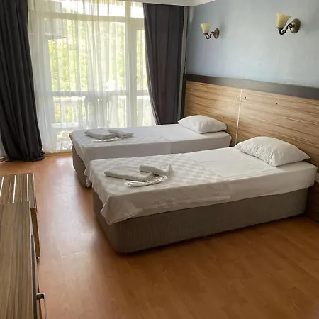 Hotel Tabiat Park 4*